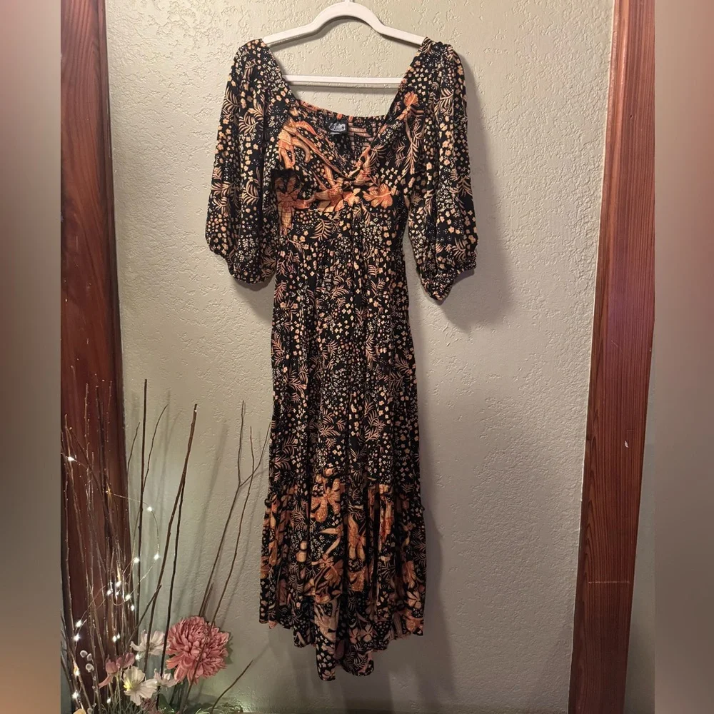 NWOT Angie Boho Floral Puff Sleeve Maxi Dress - Size M